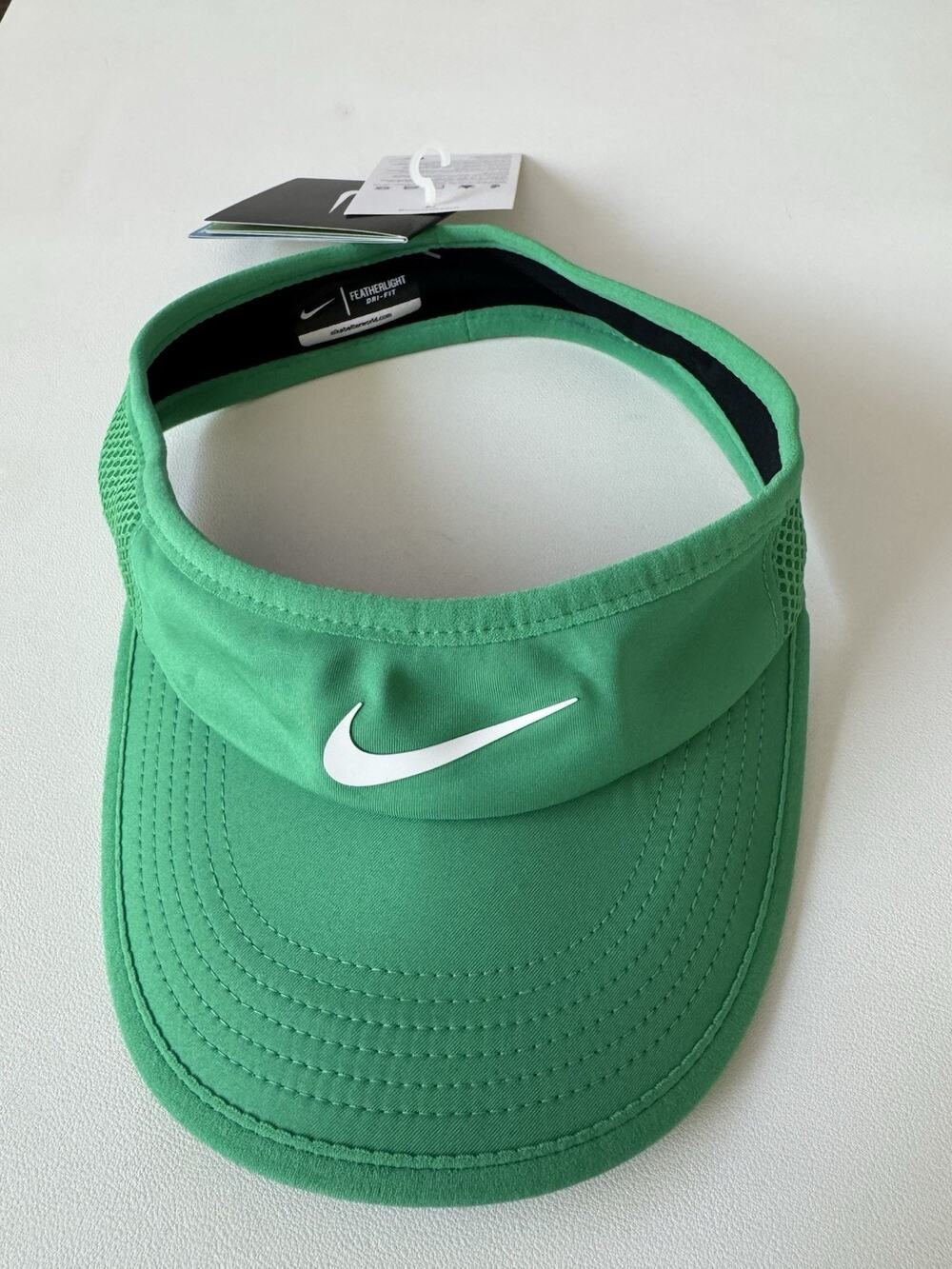 Nike Womens Aerobill Tennis Visor Kelly Green Dri Fit Featherlight S/M 2015 NEW